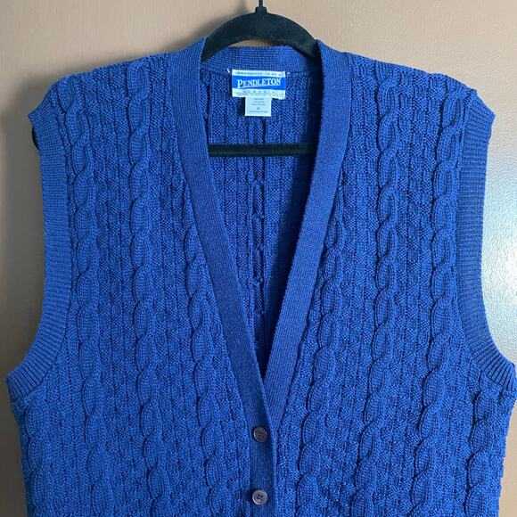 Vintage Pendleton Sz M Women's 100% Virgin Wool Sweater Vest Button Front Navy - Picture 2 of 8